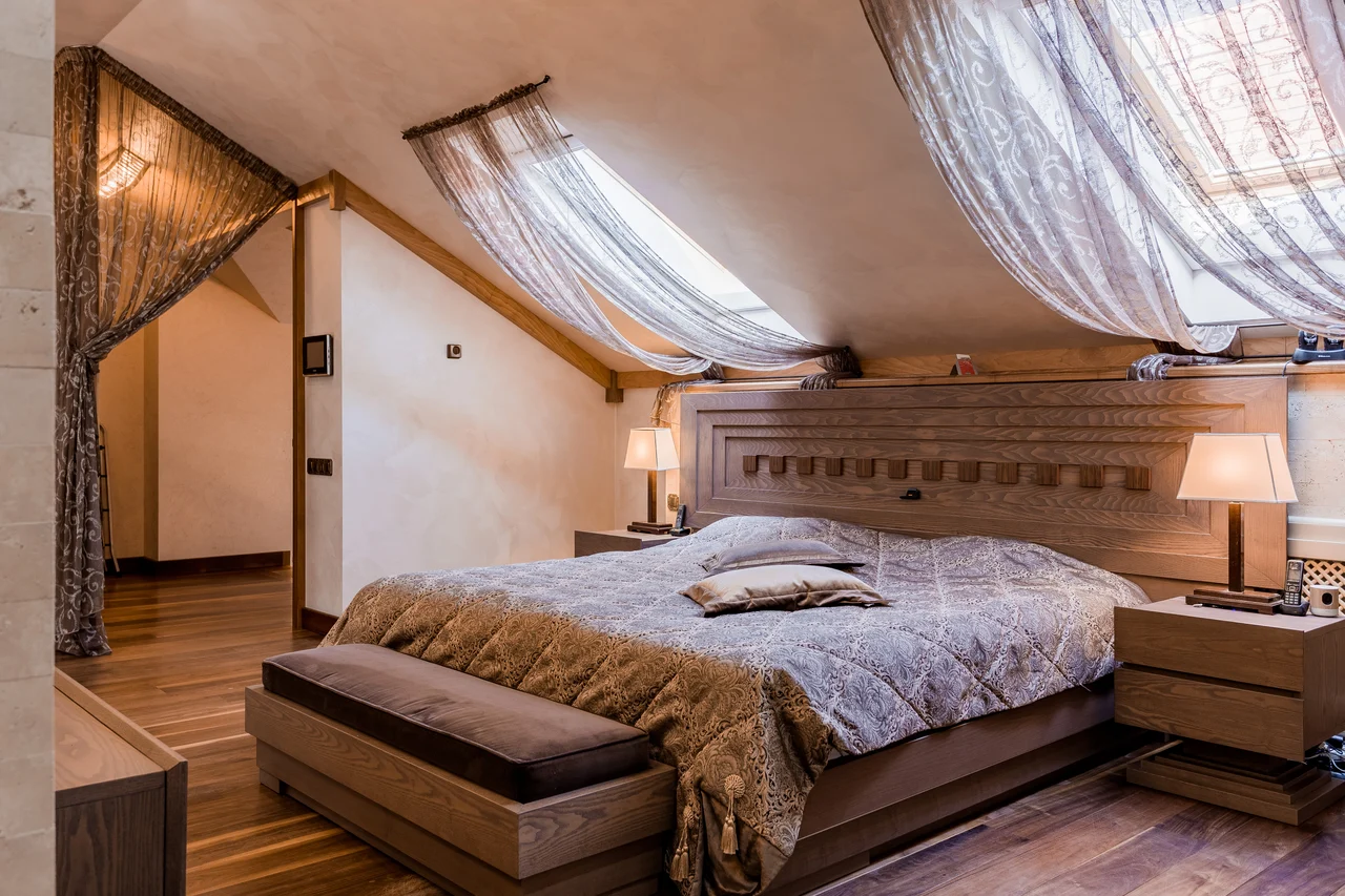 optimiser l'espace dans une petite chambre sous pente